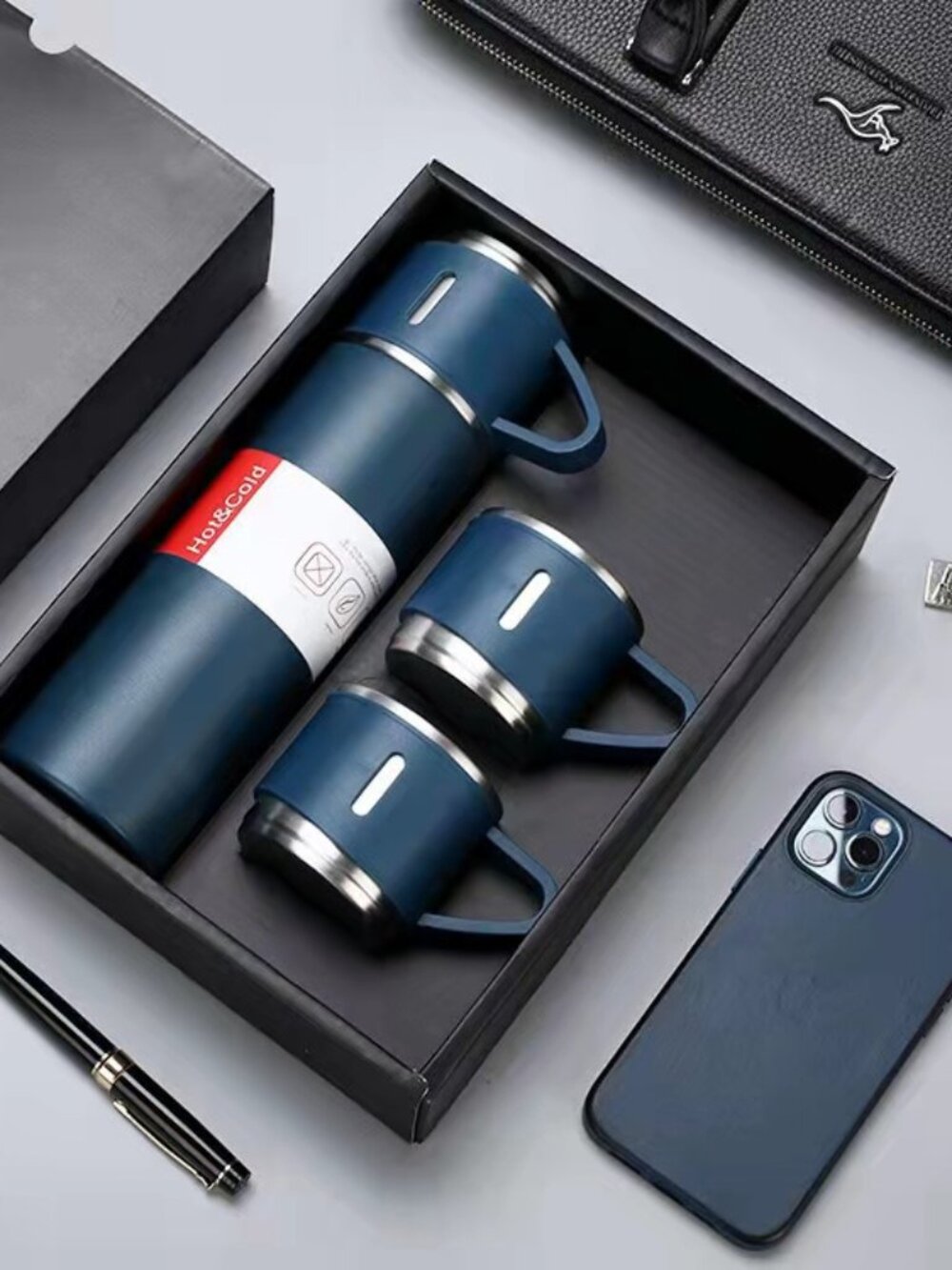 Stainless Steel Double Insulated Vacuum Flask Set w/ 3 Cups - Blue